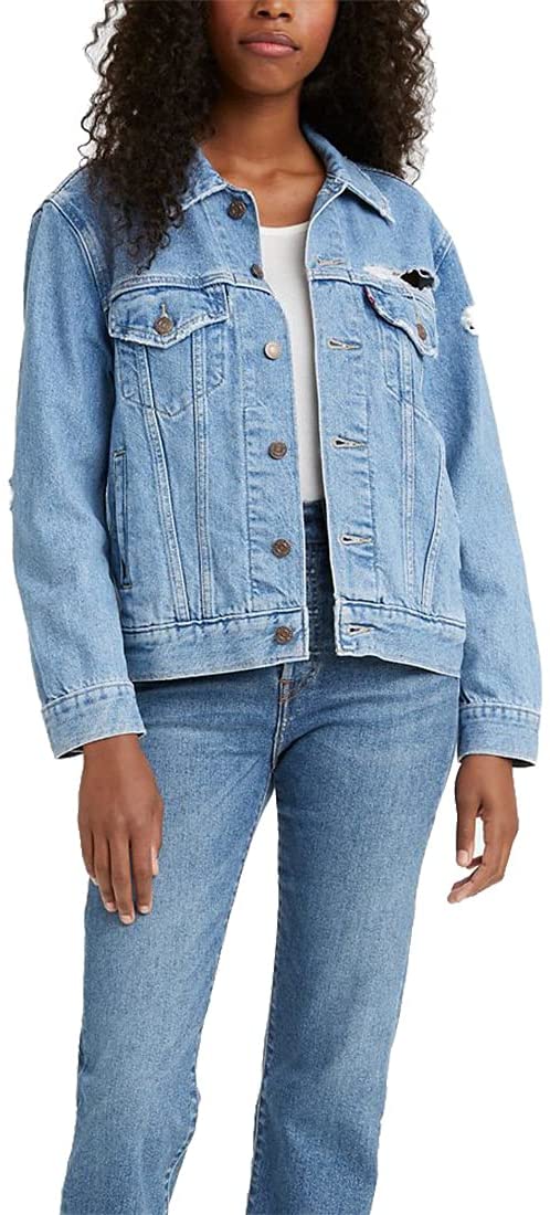 The Most Lightweight Denim Jackets for Women That Travel